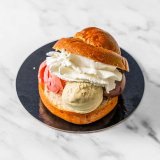Brioches con gelato + panna