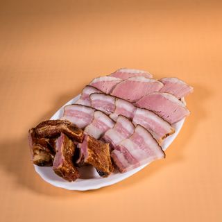 М'ясне асорті домашнього копчення (300 г)