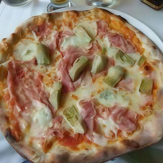 Prosciutto e carciofi