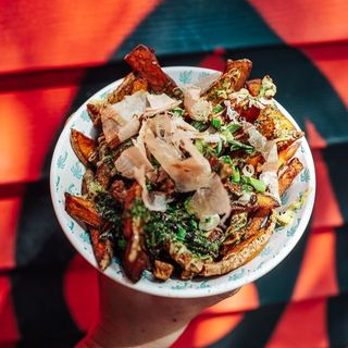 Okonomiyaki fries