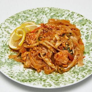 #27 Palito de arroz con salsa tailandesa (Pad Thai)