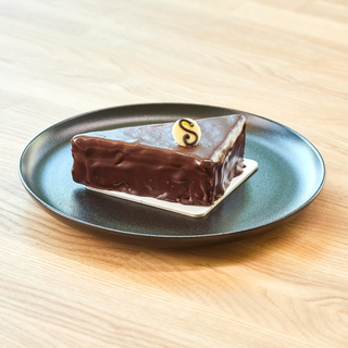Tort Sacher (100 gr)