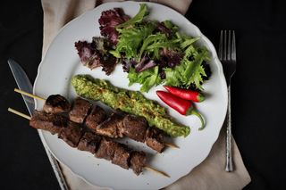 Телешки шиш с гарнитура