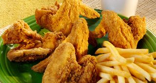 Pollo fritto e patatine 7 pezzi