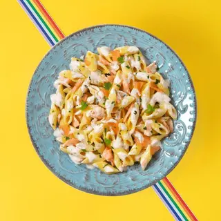 Mezze Penne al Salmone