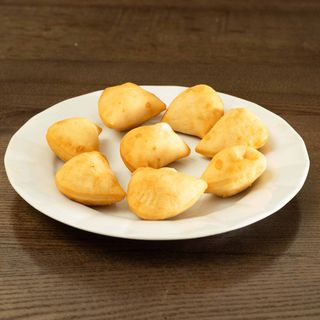 Calzoncino pomodoro e mozzarella alta qualità