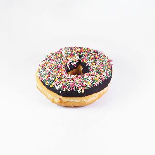 Donut chocolate con chispas de colores