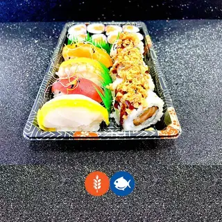 4 SUSHI COMBO D (16U)寿司套餐D