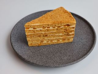 Медовик (150g)
