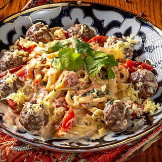 Фетучини с мясными шариками