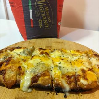 Pinsa romana Pepperoni