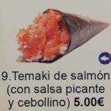9. Temaki De Salmón Picante (1 Pza.)