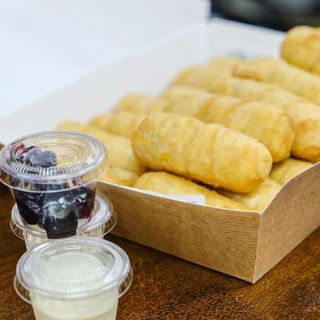 Ración Tequeños De Queso Amarillo (6 Ud.)