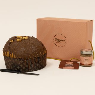 Panettone alle Nocciole con Crema alle Nocciole