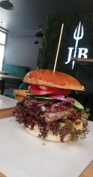 Burger Pulled Beef