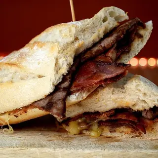Menú Doble Bocadillo
