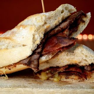 Menú Doble Bocadillo