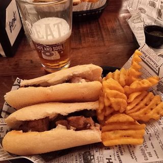 Costella, Formatge De Cabra, Jalapeños i mostassa de mel. 