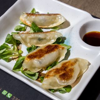 120.Ravioli di pollo alla piastra