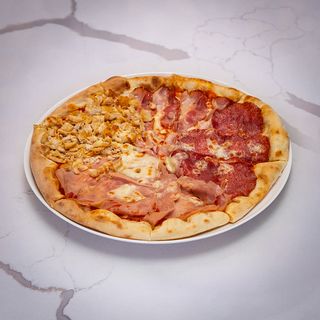 Pizza Quatro Carni mix