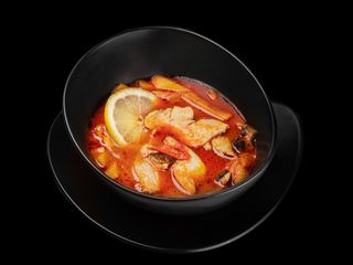 Том Ям с куриной грудкой 