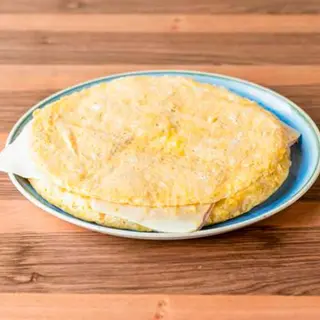 Tortilla de Patata con Jamón York y Queso