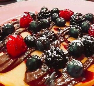 Pancakes frutti di bosco e Nutella