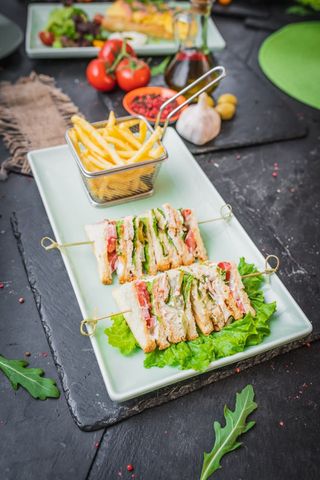 Клаб-сэндвич с куриной грудкой