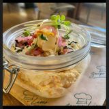 Tarro de ensaladilla de langostinos y encurtidos