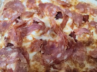 4. Pinsa diavola Calabrese