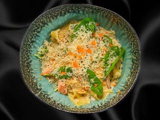 Тосканська паста з лососем