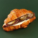 კლასიკური კრუასანი სალიამით