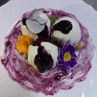 Papanași cu gem de afine 190gr