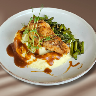   Piept de pui cu sos demi-glace