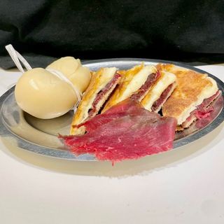 Carne secca e scamorza