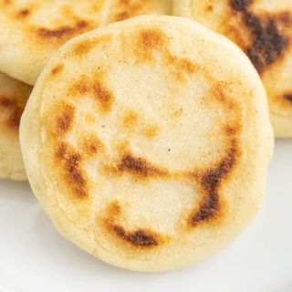 Arepa De Queso Y Mantequilla
