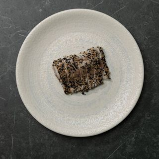 Tataki ricciola sesamo