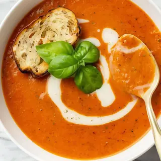 sopa de tomate