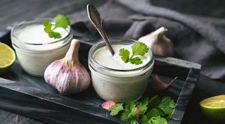 ნივრის სოუსი