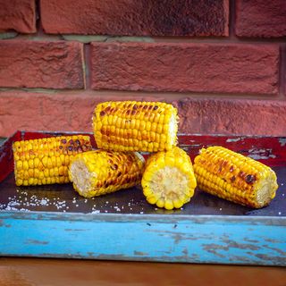 Грилована царевица с билково масло (1бр)