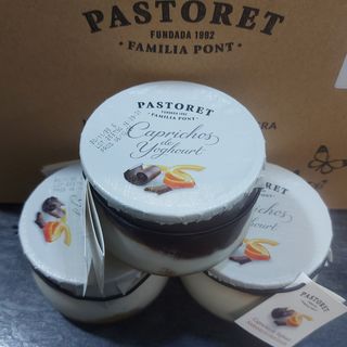 Capricho de yogurt ,naranja y chocolate