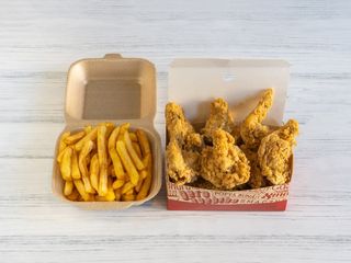 Menú 8 Alitas de Pollo Crujientes 