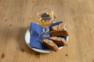Cantucci e vin santo