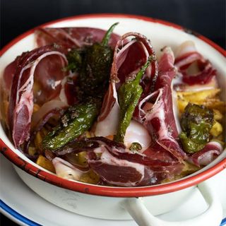 HUEVOS ROTOS SERRANOS