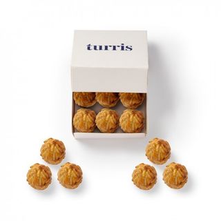 Caja x 9 Panellets de Piñones