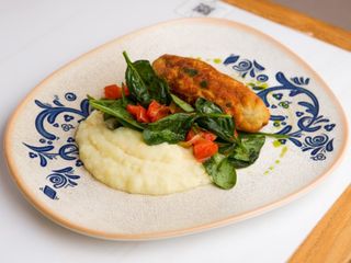 Індичка з Моцарелою та картопляним пюре (260г)