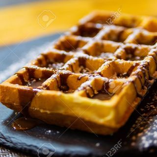 388.  Gofre con sirope de chocolate