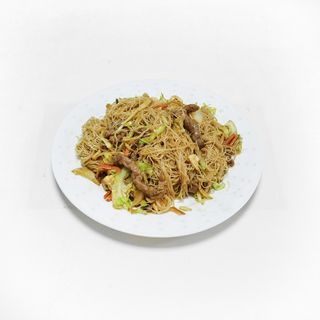 31. Fideos de Arroz con Ternera