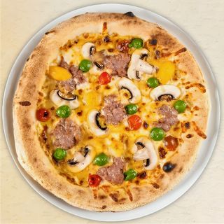 ПИЦА СЪС САЛСИЧЕ И СПАНАЧЕНО ПЕСТО