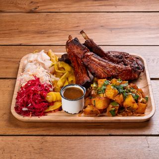 ღორის ნეკნები აჯიკით